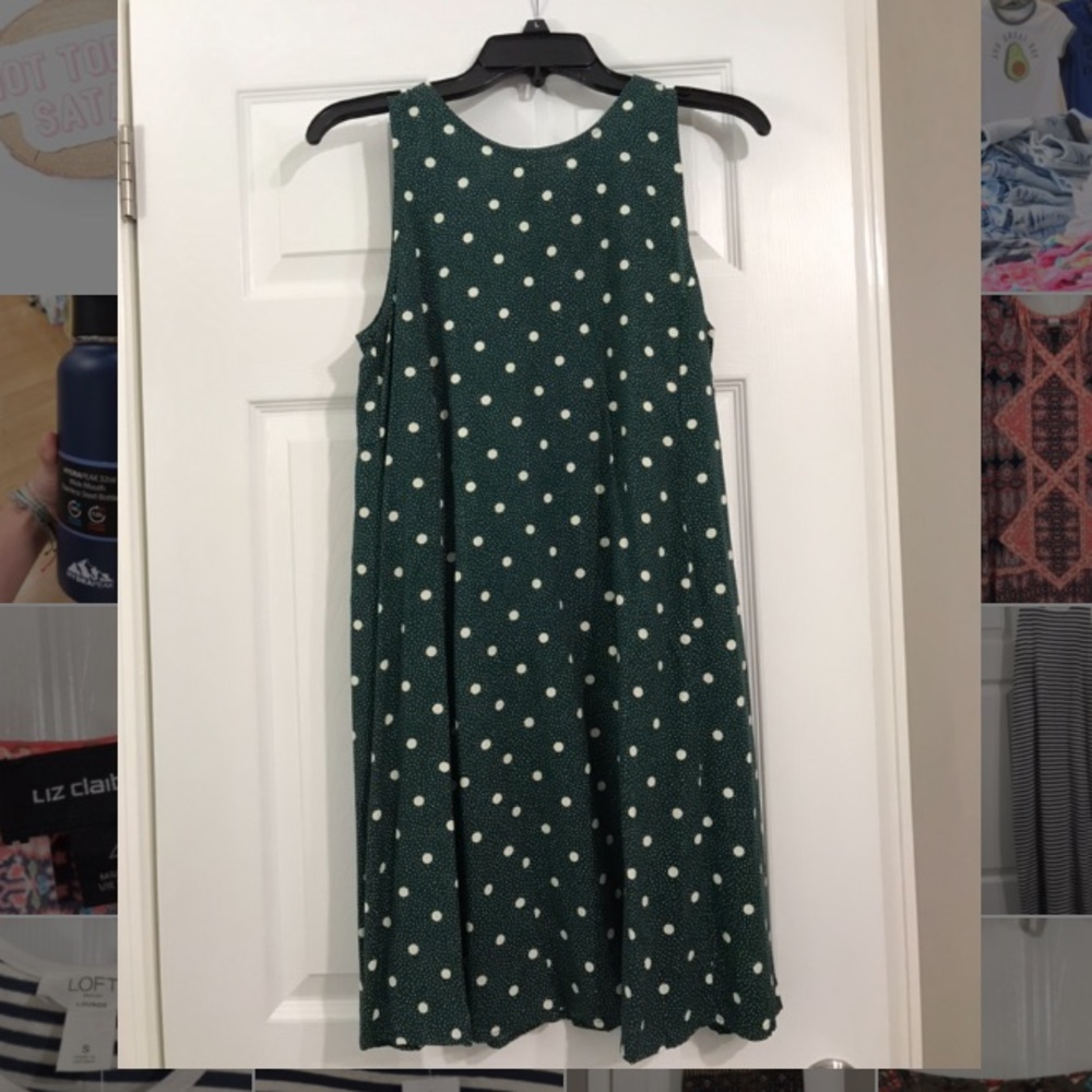 Sleeveless dress